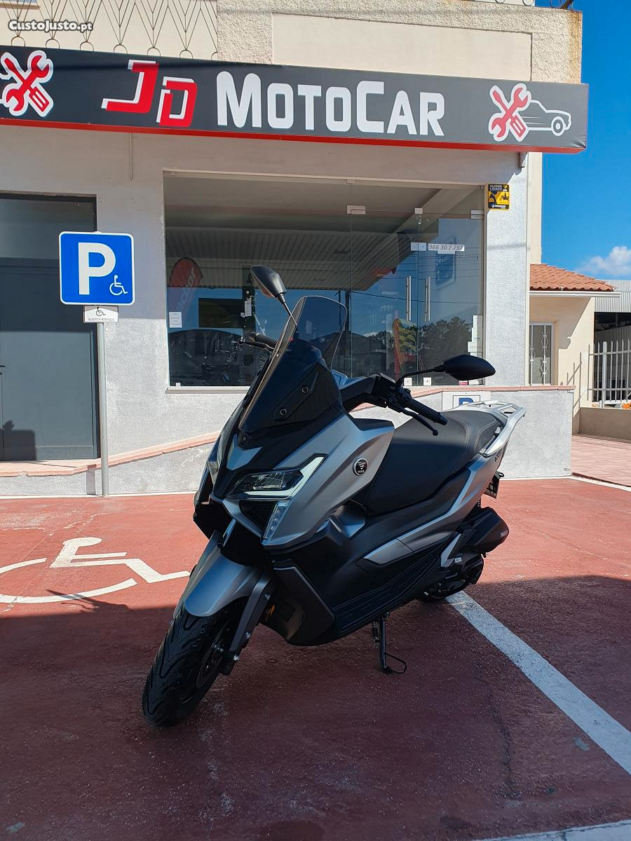 Voge SR1