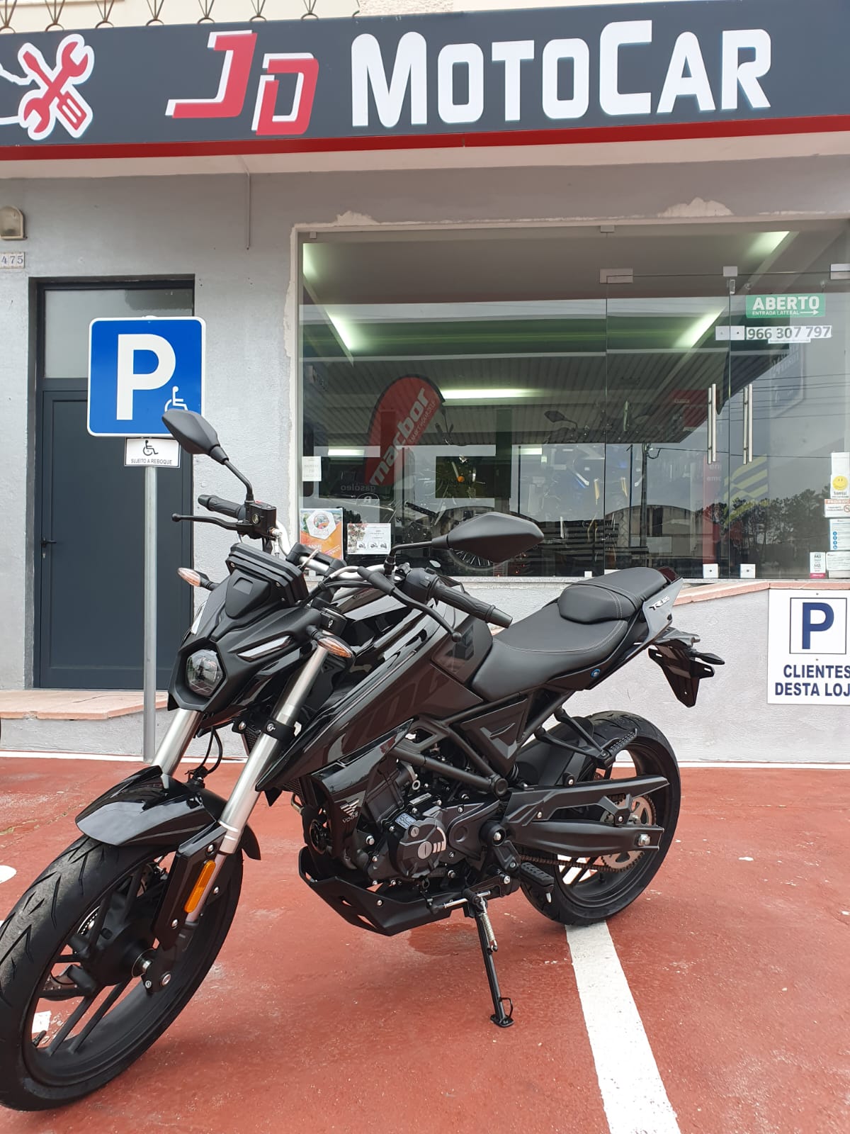 Voge 125R