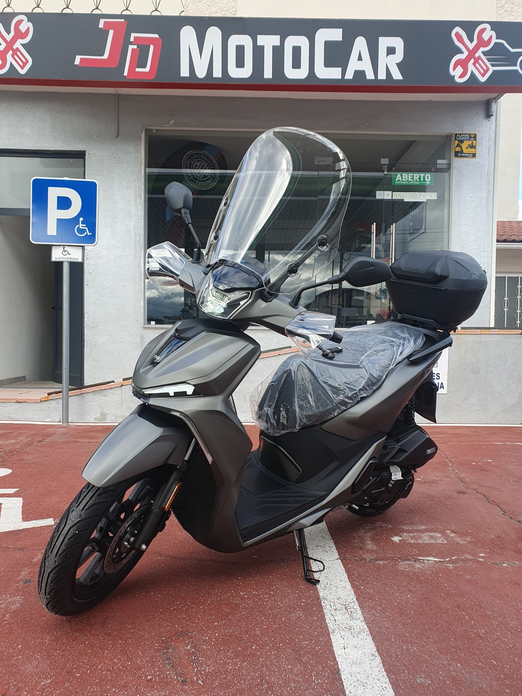 Voge SR16